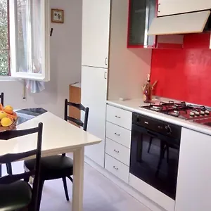  Appartamento Un Giardino Vicino Al Mare